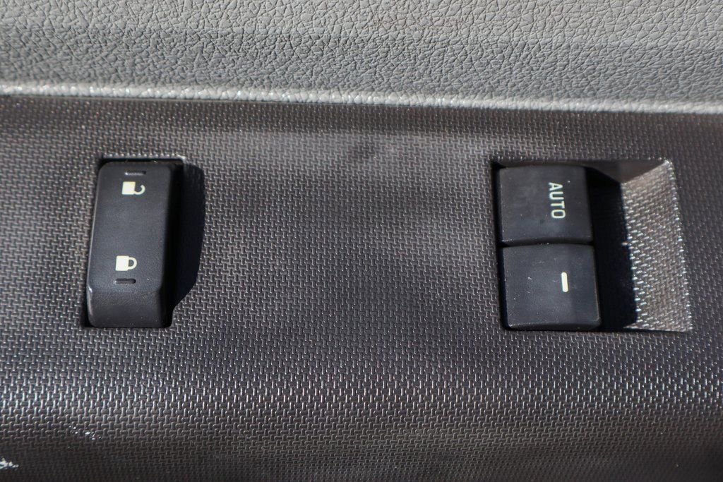 Used 2012 Ford F550 2WD Regular Cab Super Duty w/ PWR Equipment Group image 18