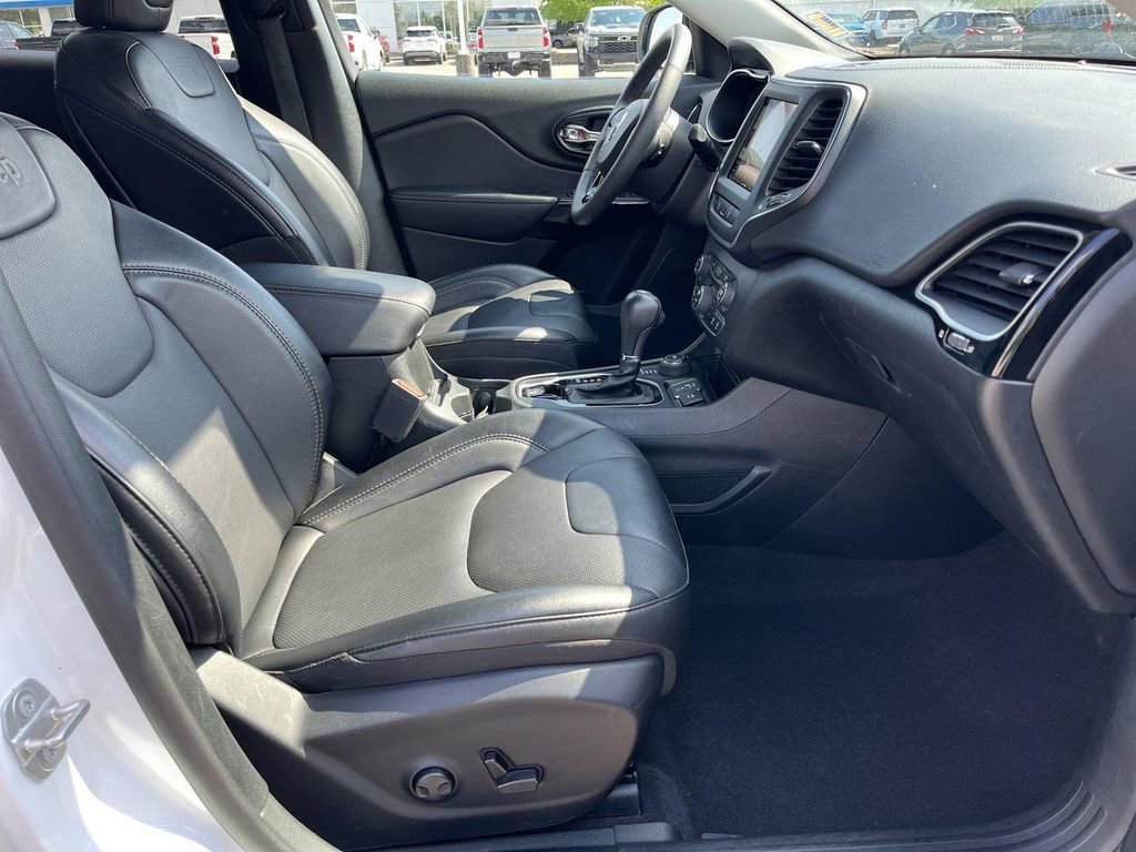 Used 2023 Jeep Cherokee Altitude Lux image 27