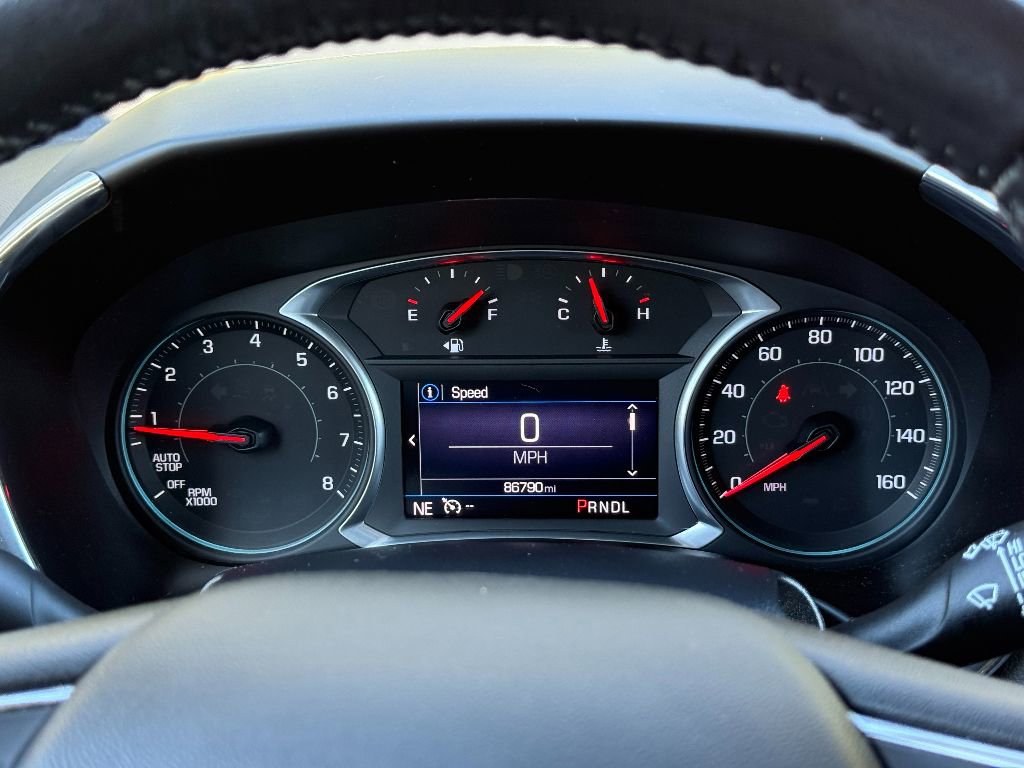 Used 2019 Chevrolet Equinox LT image 3