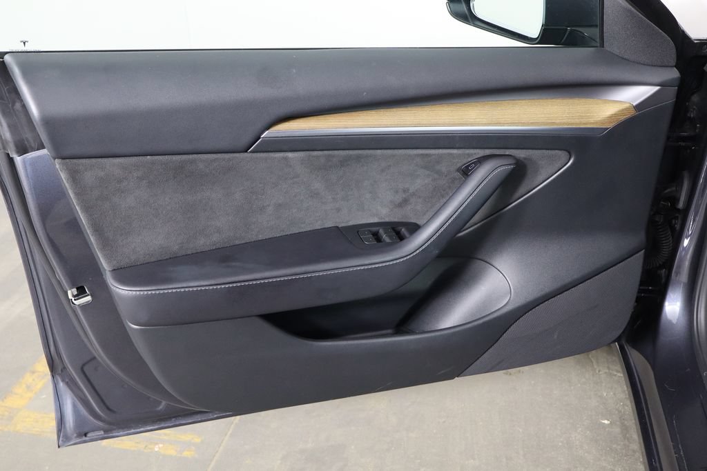 Used 2023 Tesla Model 3 Standard Range RWD image 17