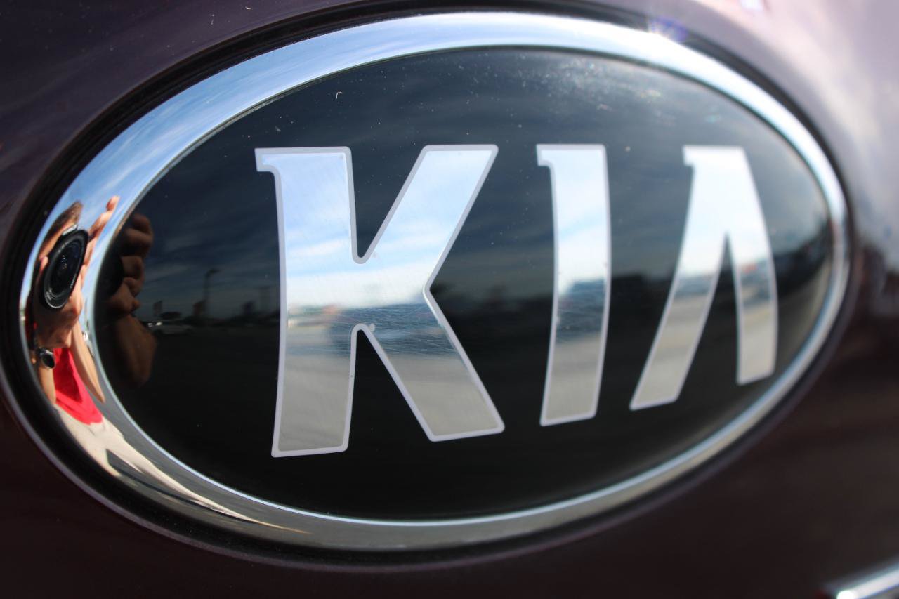 Used 2021 Kia Telluride S FWD image 8