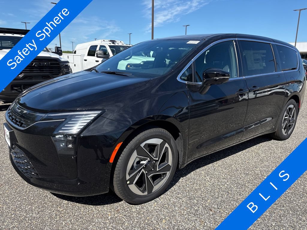 New 2027 Chrysler Pacifica Limited FWD image 5