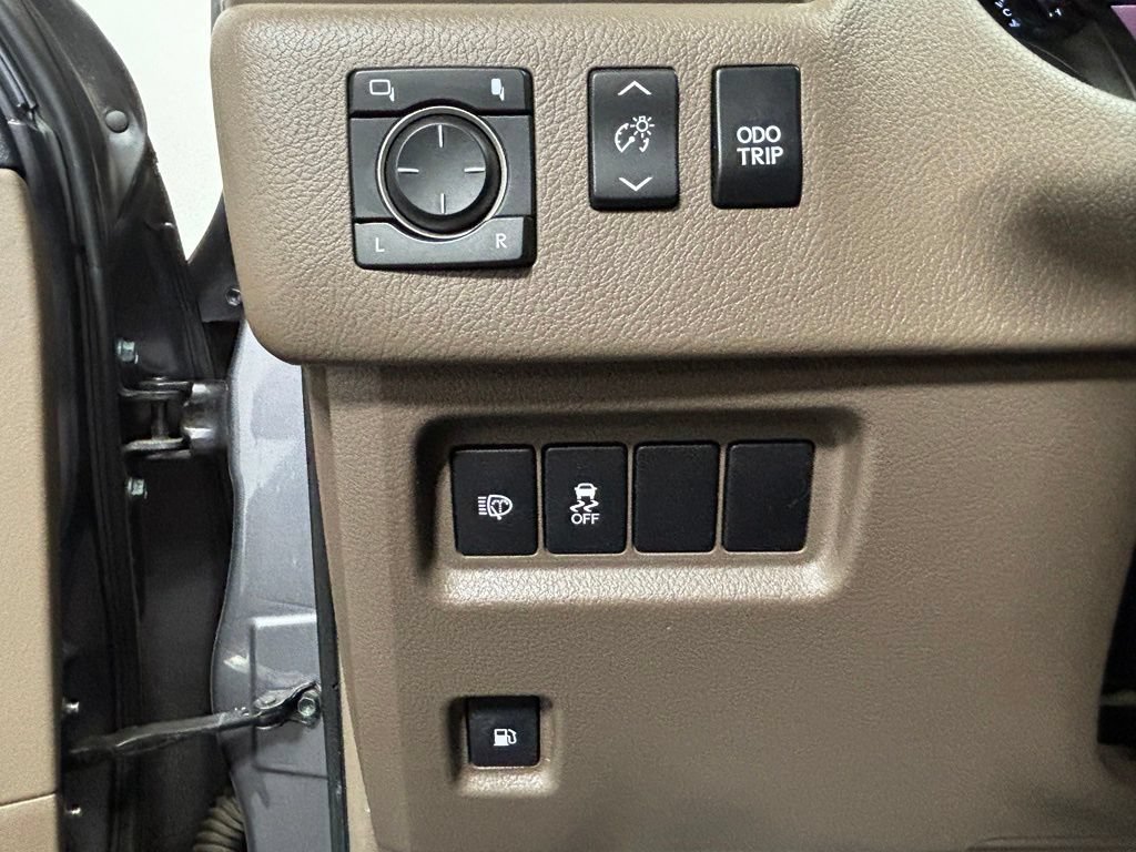 Used 2018 Lexus GX 460 Premium w/ Premium Package AWD/4WD image 14