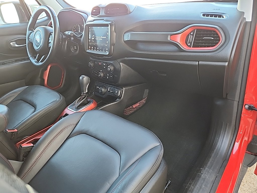 Used 2022 Jeep Renegade Trailhawk AWD/4WD image 33