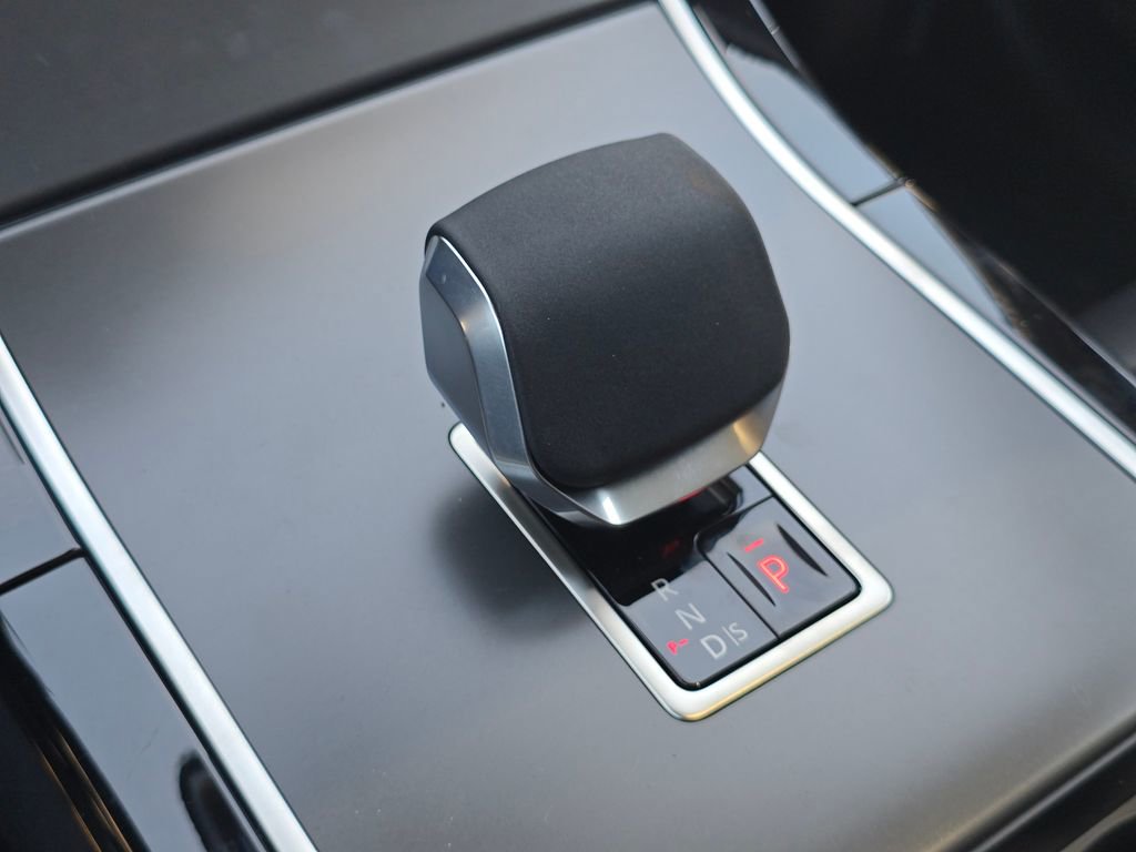 New 2026 Land Rover Range Rover Velar S AWD/4WD image 20