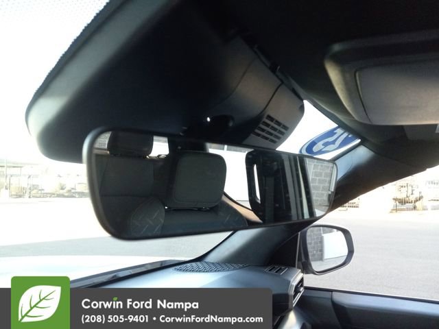 Used 2025 Toyota Tacoma SR5 image 21