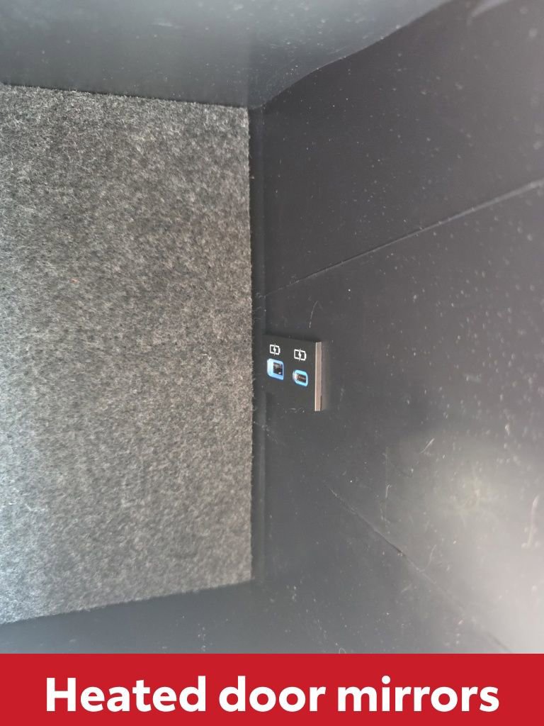 Used 2023 Toyota Tacoma SR5 w/ Technology Package image 33