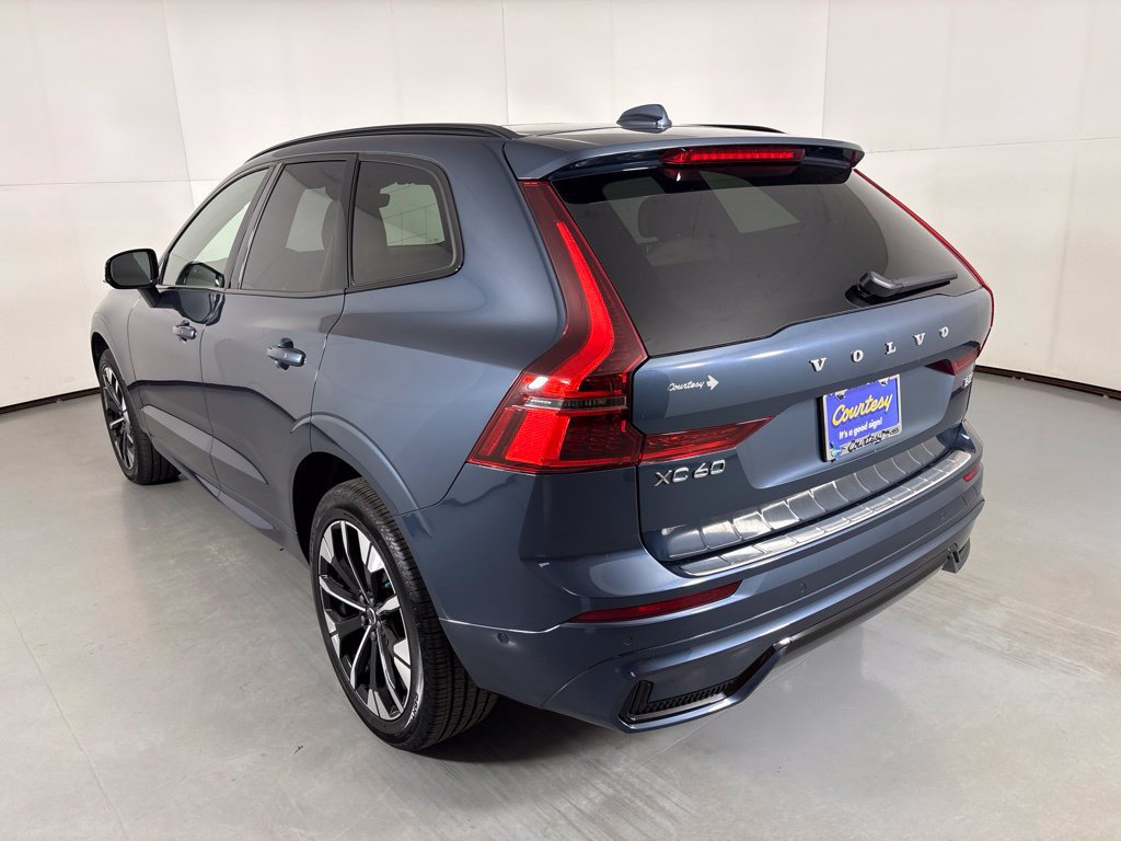 Used 2026 Volvo XC60 B5 Plus AWD/4WD image 6