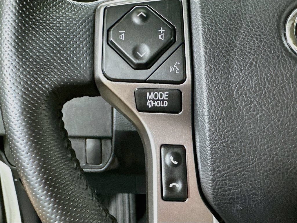 Used 2021 Toyota Tacoma SR5 RWD image 21