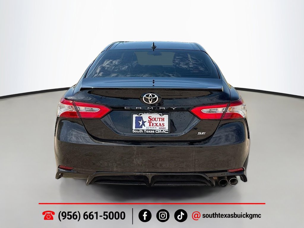 Used 2020 Toyota Camry SE FWD image 7