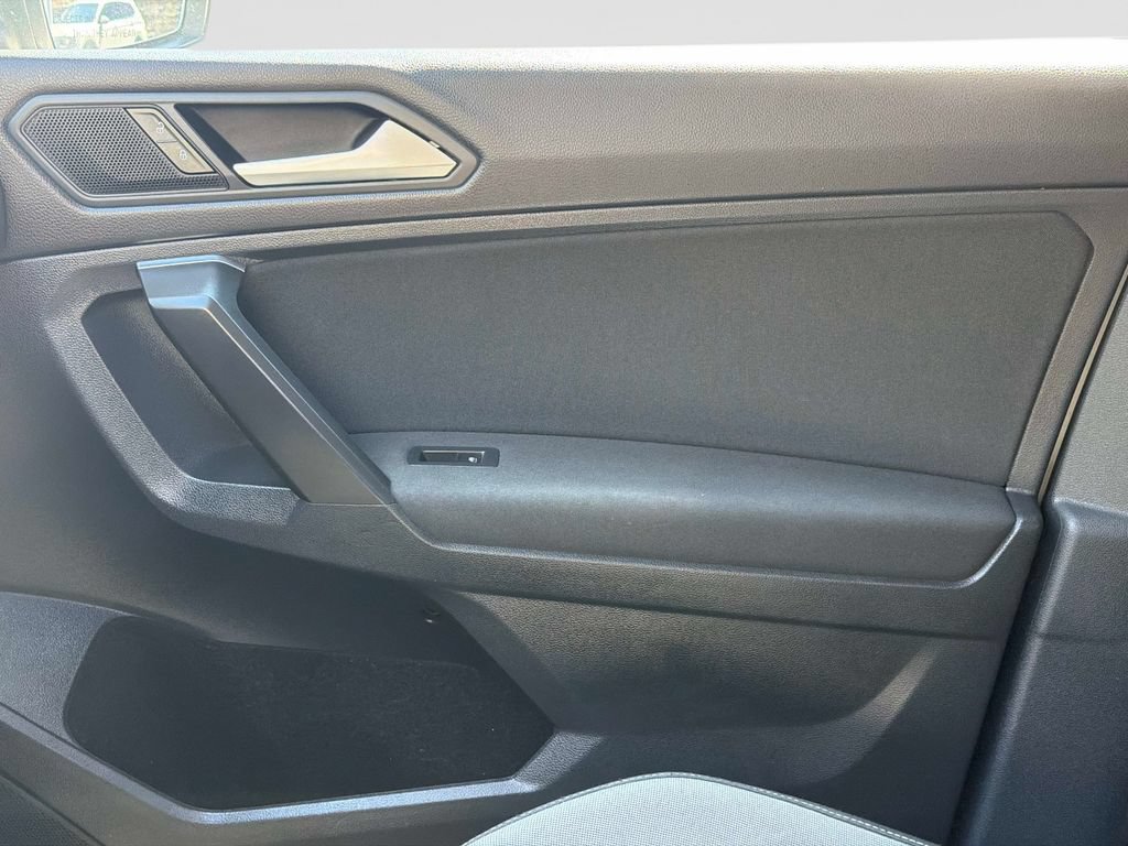 Used 2021 Volkswagen Tiguan S FWD image 22
