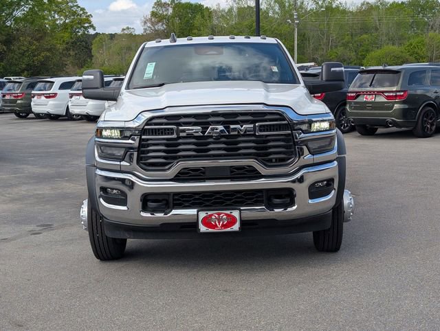 New 2026 RAM 5500 Tradesman w/ Chrome Appearance Group image 3