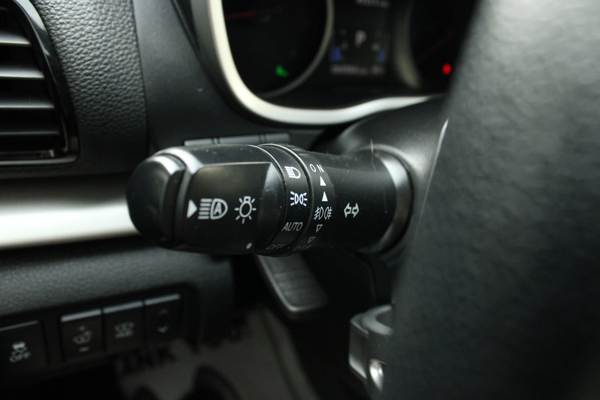 Used 2024 Mitsubishi Eclipse Cross SEL AWD/4WD image 37