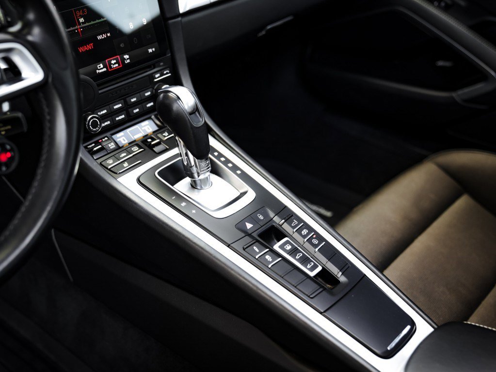 Used 2018 Porsche 911 Carrera image 22