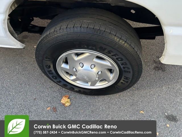 Used 2014 Ford E-250 and Econoline 250 image 24