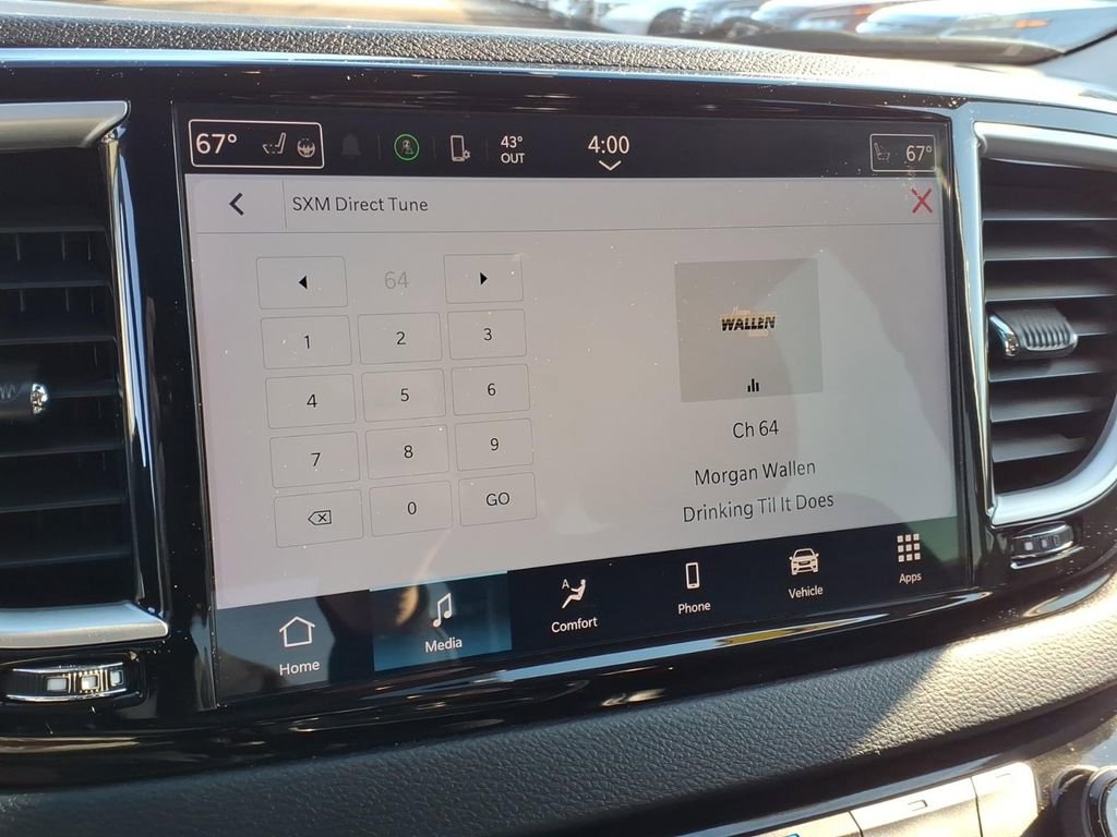 Used 2024 Chrysler Pacifica Touring-L FWD image 23