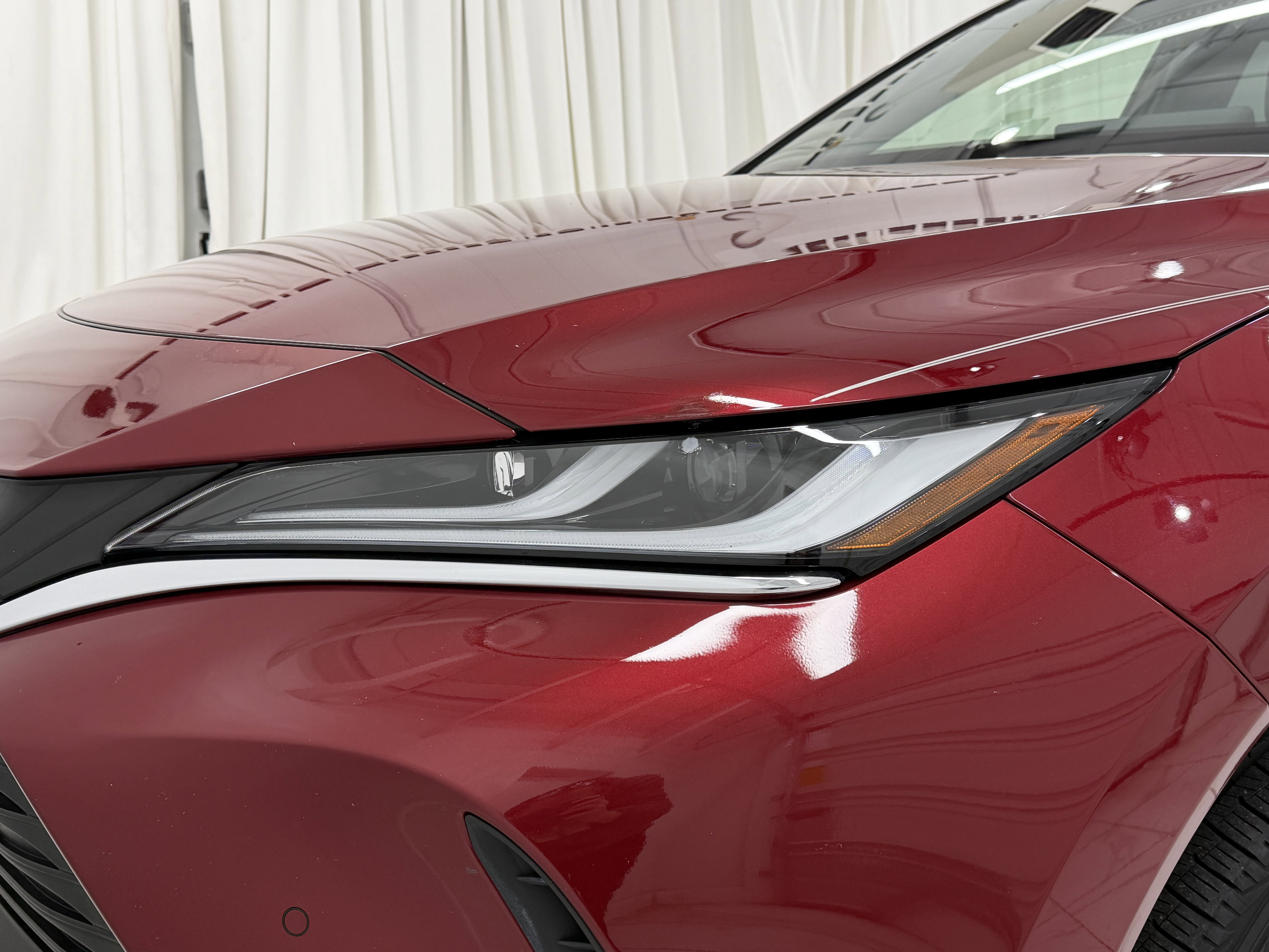 Used 2021 Toyota Venza XLE w/ Softex Package image 17