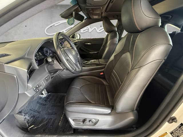 Used 2019 Toyota Avalon XSE FWD image 19