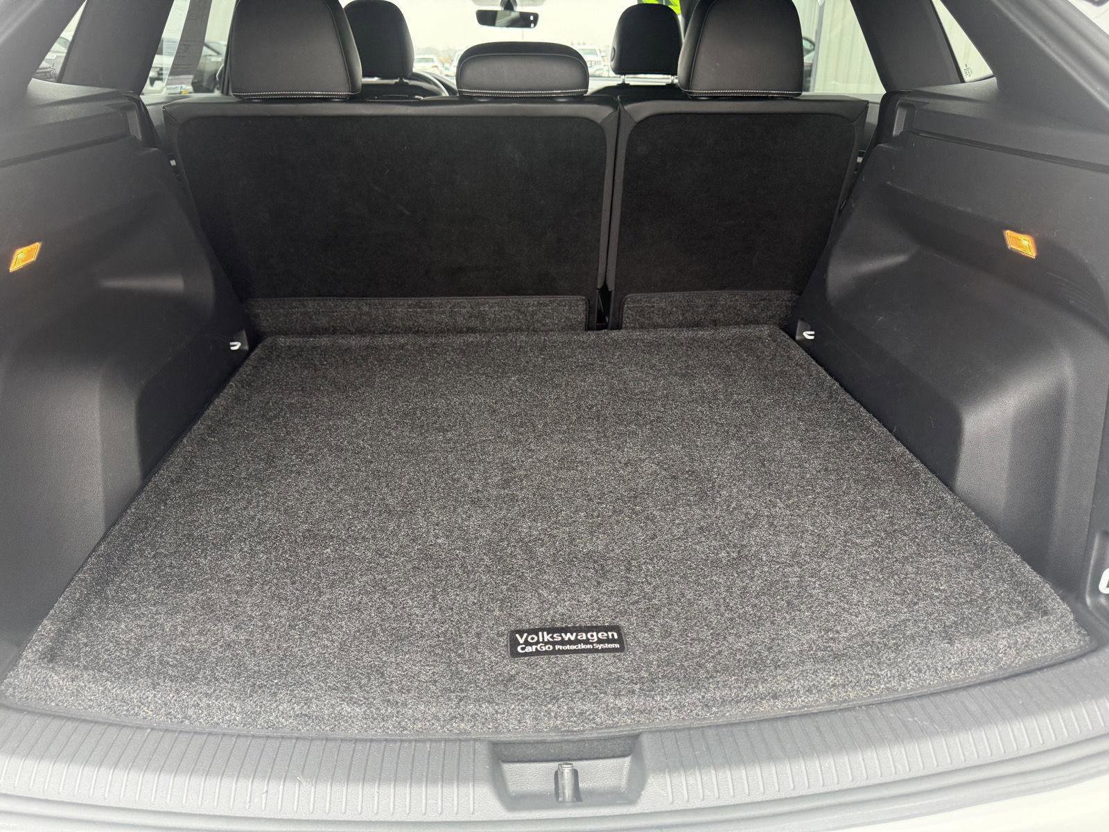 Used 2022 Volkswagen Atlas Cross Sport SE image 8