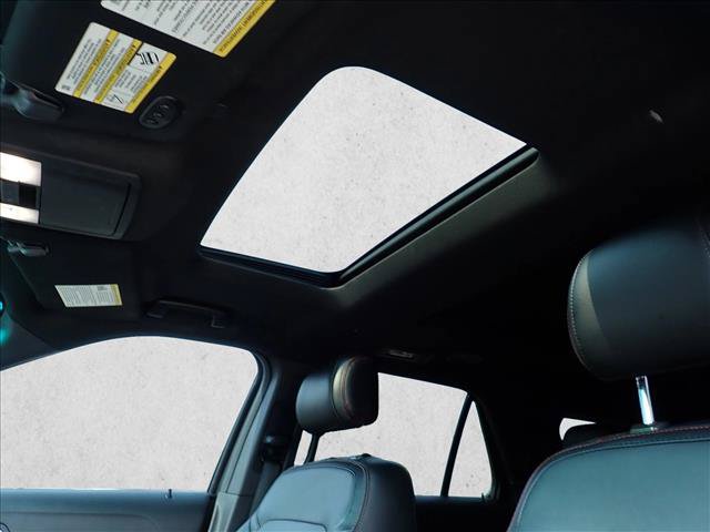 Used 2017 Ford Explorer Sport w/ Equipment Group 401A AWD/4WD image 16