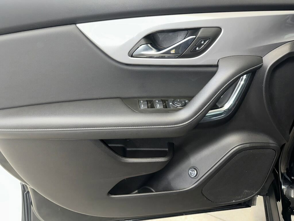 Certified 2024 Chevrolet Blazer LT w/ LPO, Floor Liner Package image 7