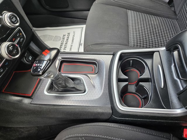 Used 2017 Dodge Charger SXT RWD image 10