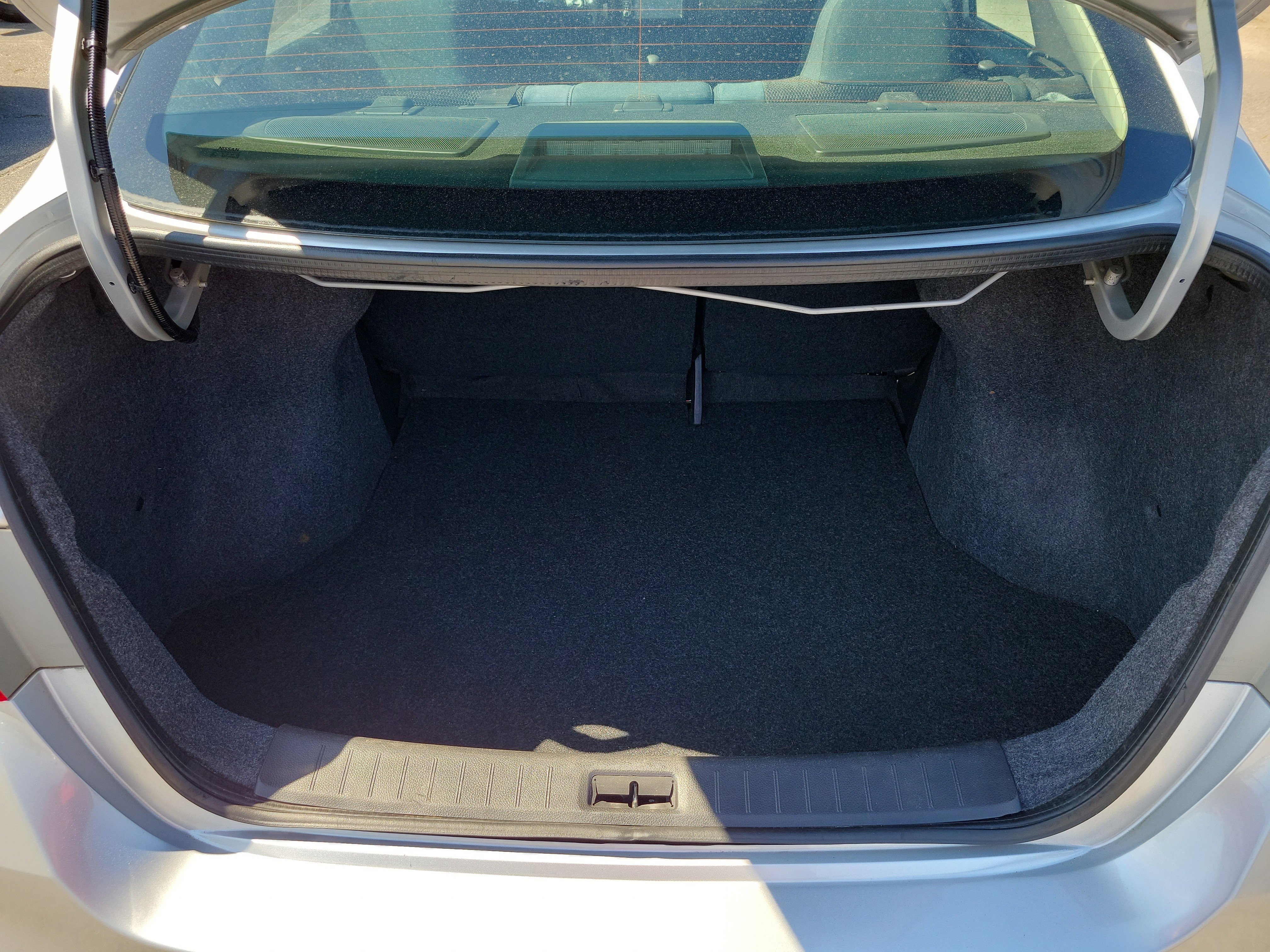 Used 2019 Nissan Sentra S FWD image 9