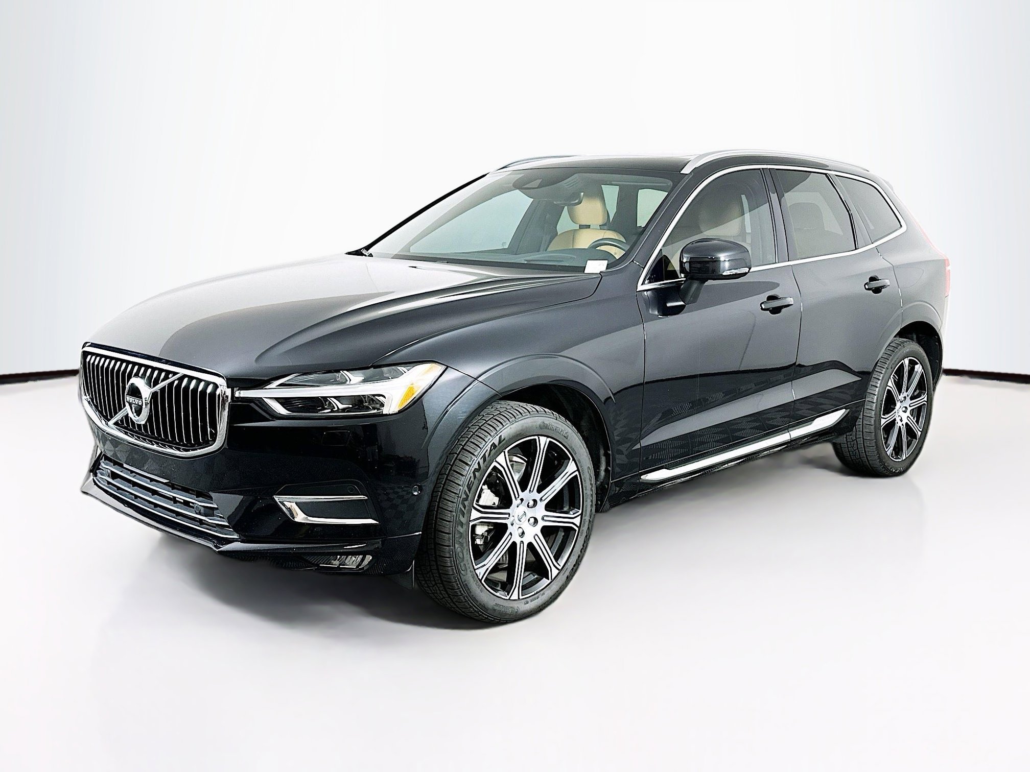 Used 2018 Volvo XC60 T6 Inscription w/ Convenience Package AWD/4WD image 3