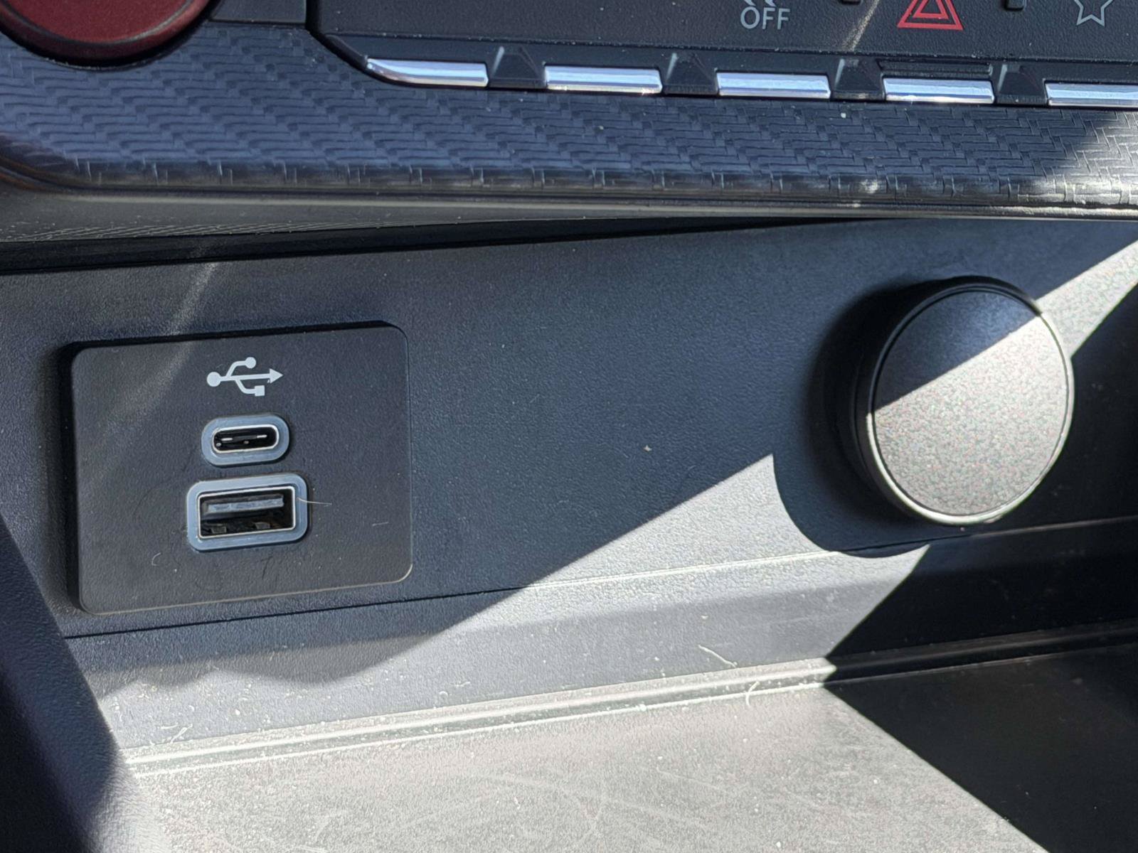 Used 2025 Ford Mustang Premium RWD image 23