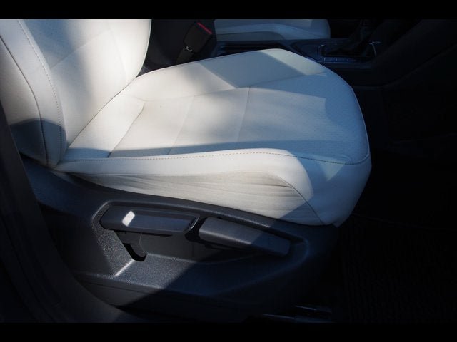 Used 2020 Volkswagen Tiguan SEL FWD image 12