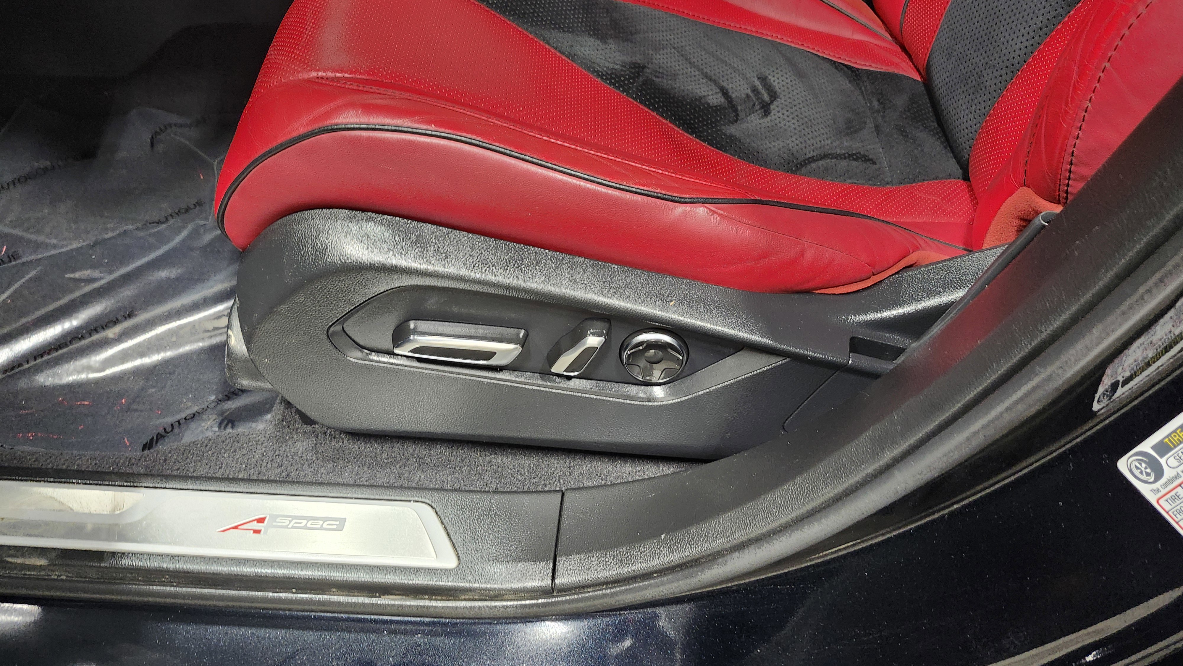 Used 2020 Acura RDX A-Spec image 28