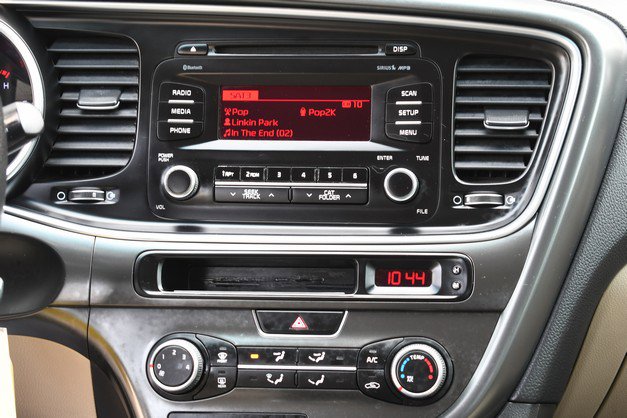 Used 2015 Kia Optima LX image 19