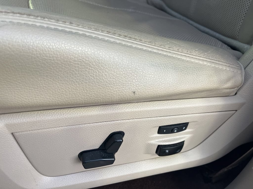 Used 2018 RAM 1500 Laramie w/ Convenience Group AWD/4WD image 10