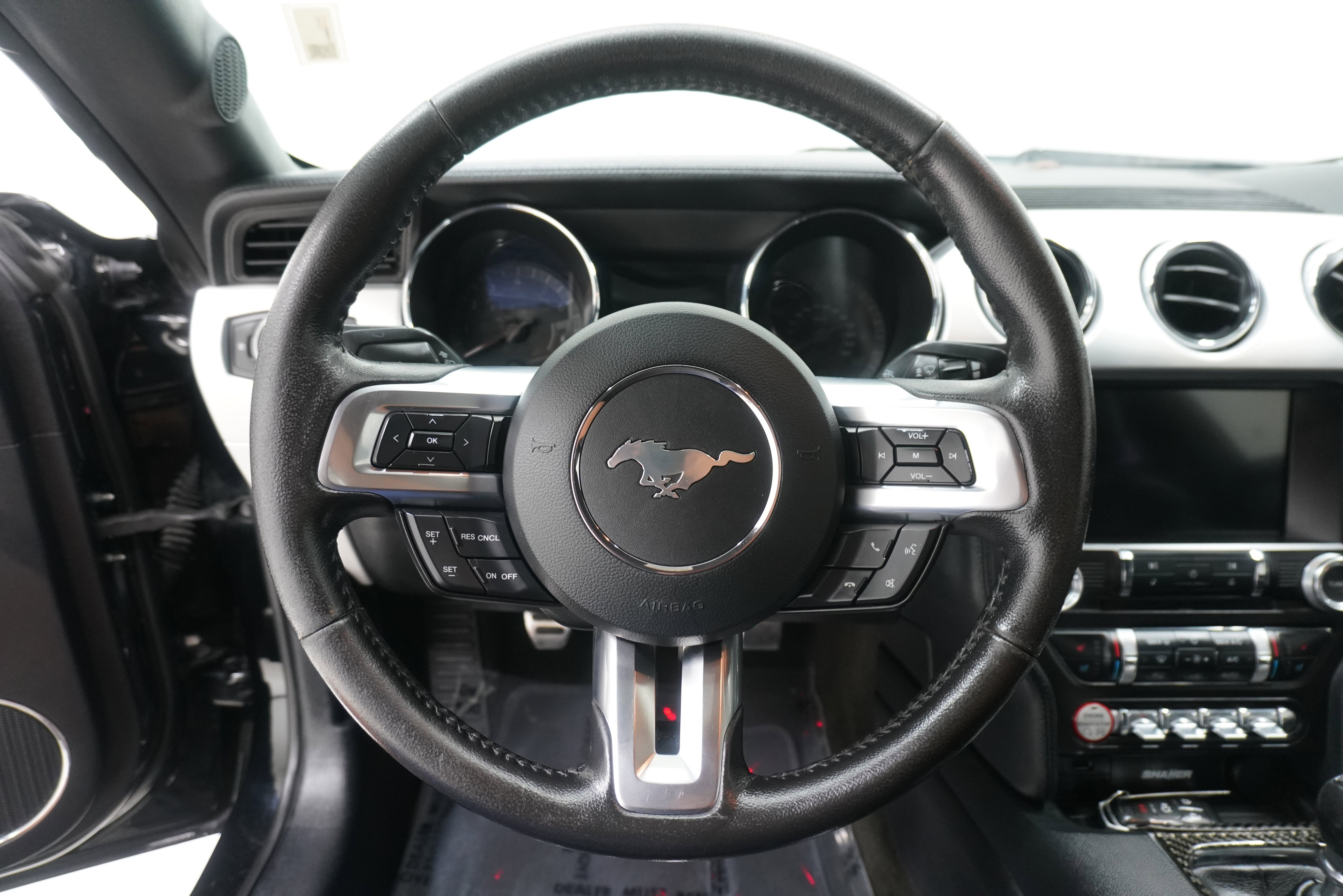 Used 2016 Ford Mustang GT Premium image 17