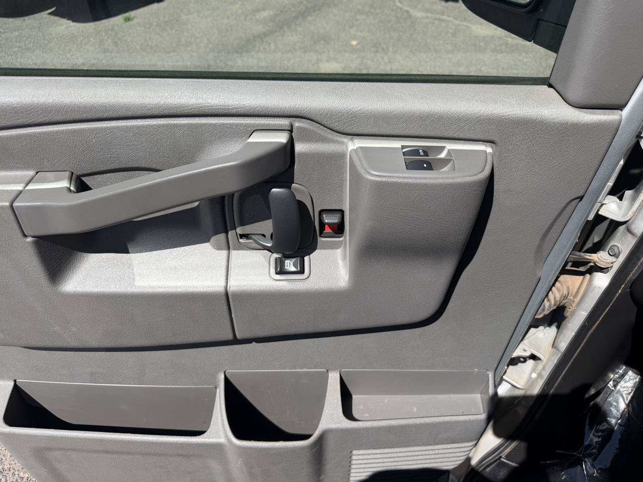Used 2016 Chevrolet Express 2500 LS RWD image 12