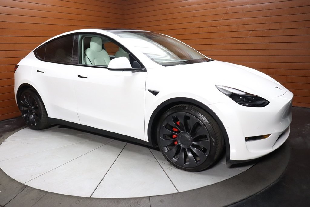 Used 2023 Tesla Model Y Performance AWD/4WD image 8