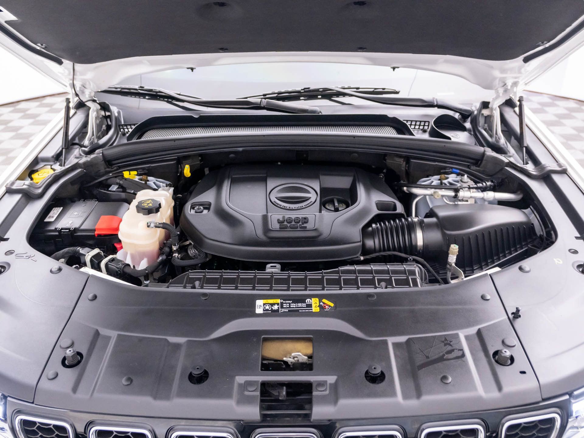 Used 2023 Jeep Grand Cherokee Overland image 41