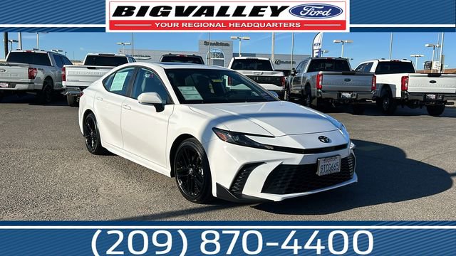 Used 2025 Toyota Camry SE w/ Multimedia Upgrade Package