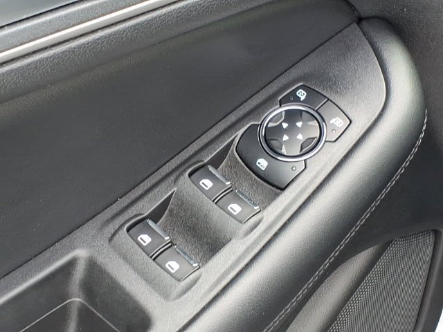 Used 2023 Ford Edge SEL w/ Convenience Package AWD/4WD image 18