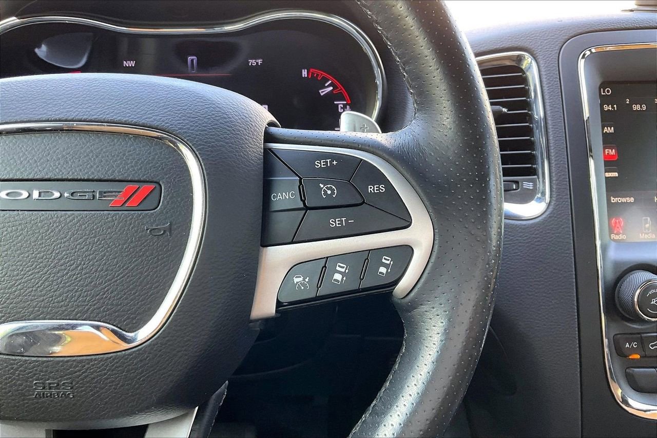 Used 2017 Dodge Durango Citadel w/ Premium Entertainment Group image 32