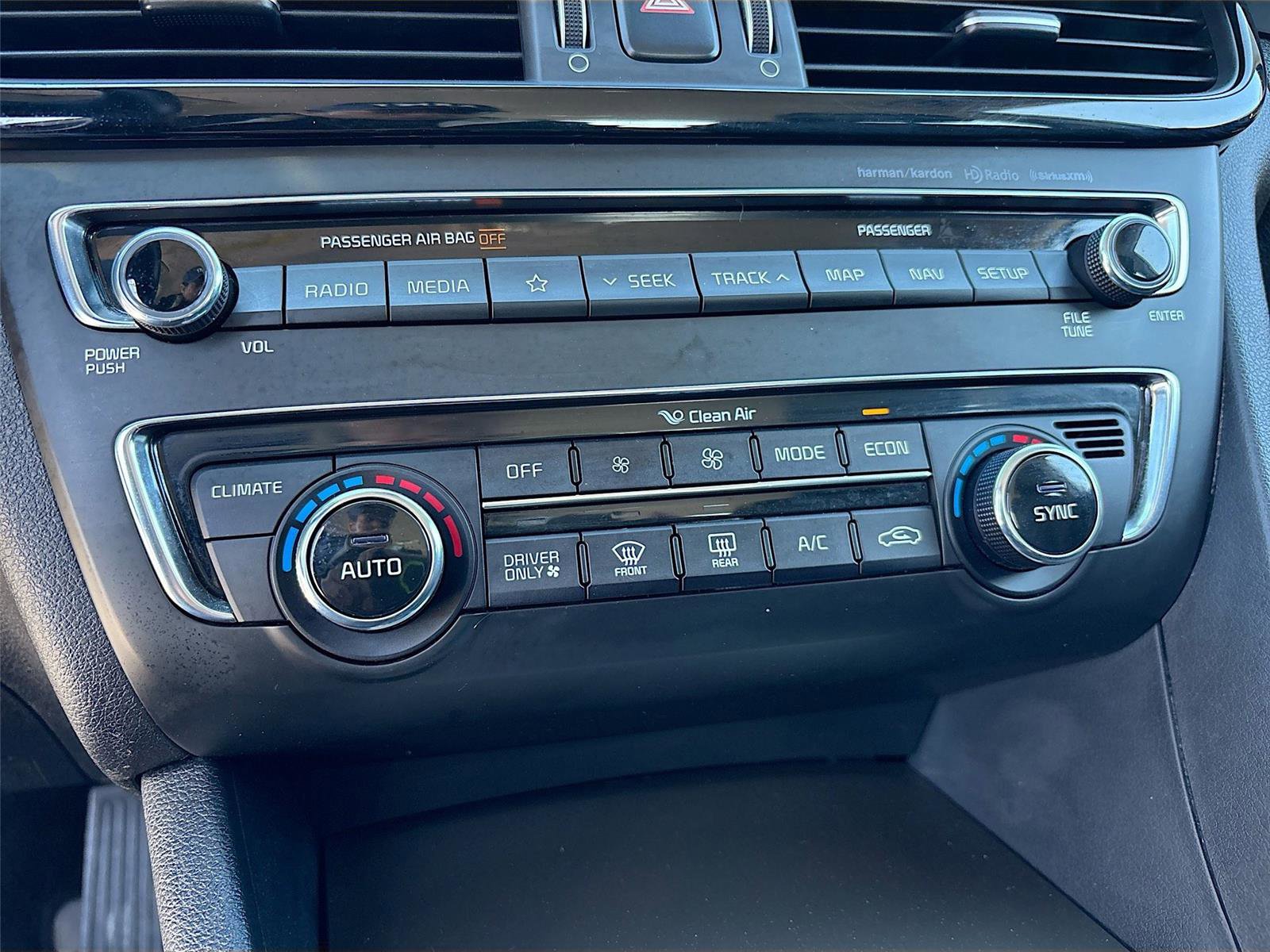 Used 2020 Kia Optima EX image 19