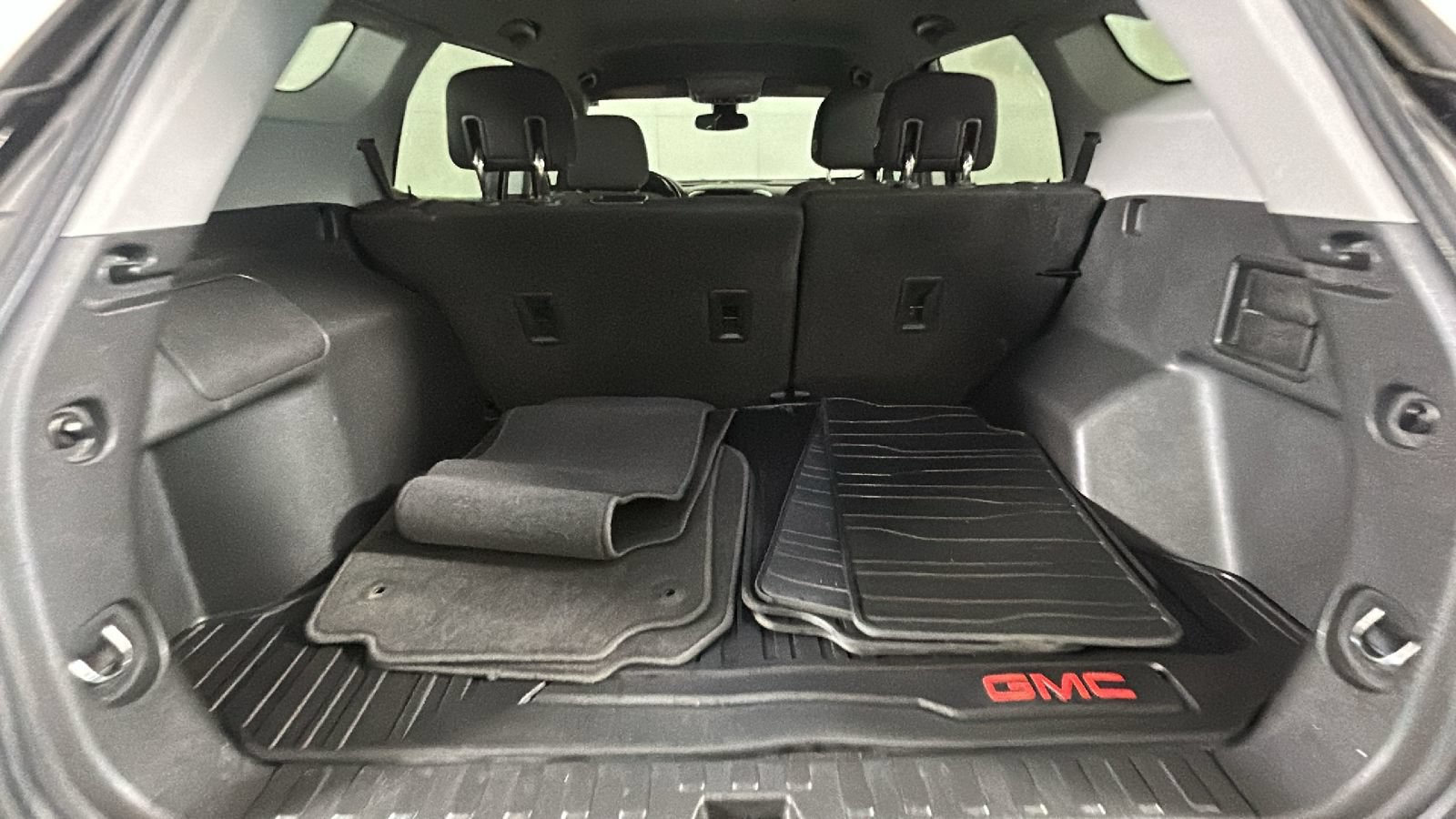 Used 2020 GMC Terrain SLE w/ Driver Convenience Package AWD/4WD image 33
