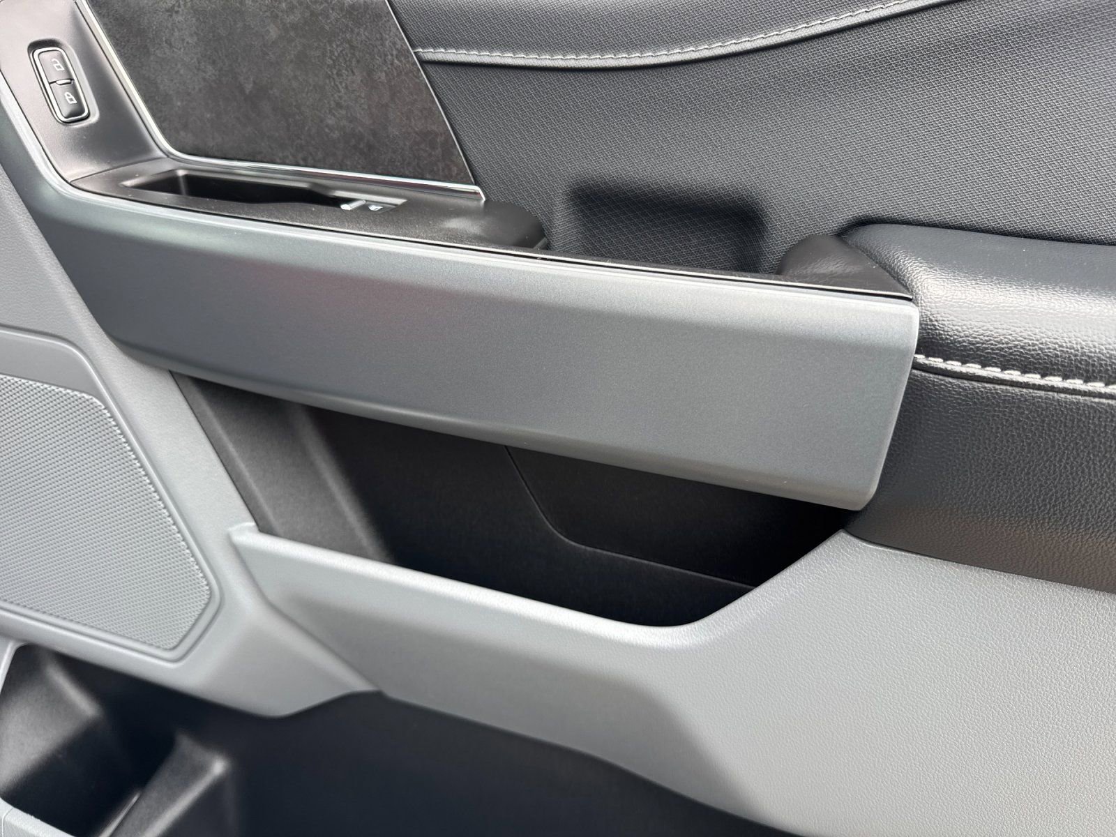 Used 2024 Ford F150 XLT w/ Equipment Group 302A MID image 18