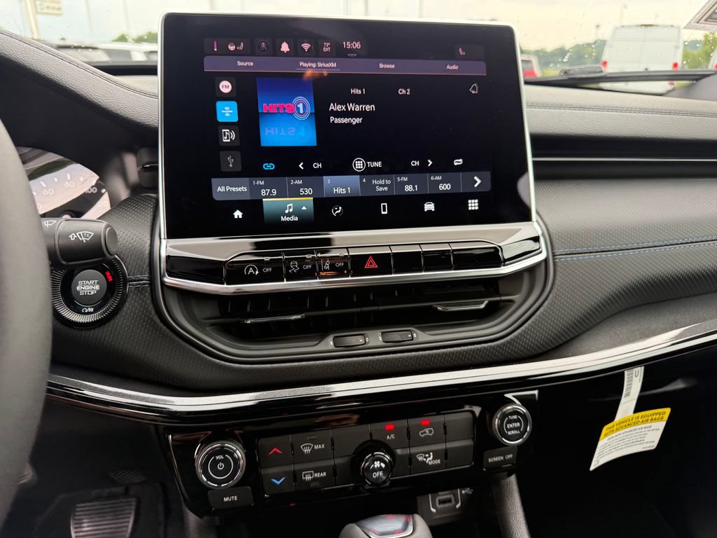 New 2026 Jeep Compass Latitude AWD/4WD image 11
