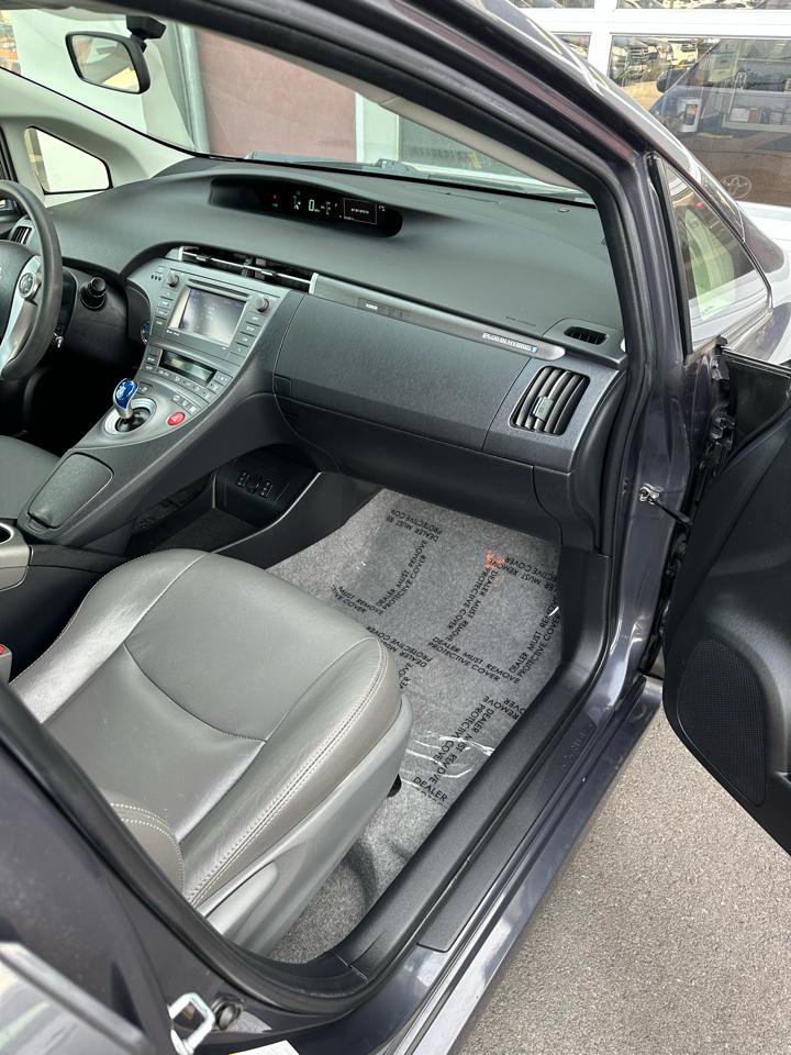 Used 2014 Toyota Prius Prime Plug-In Hybrid image 10