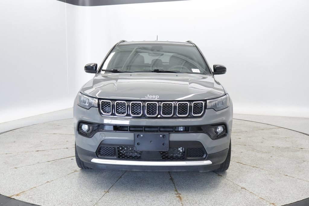 Used 2023 Jeep Compass Limited AWD/4WD image 11