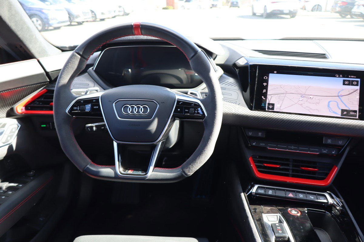 Used 2023 Audi RS e-tron GT image 12