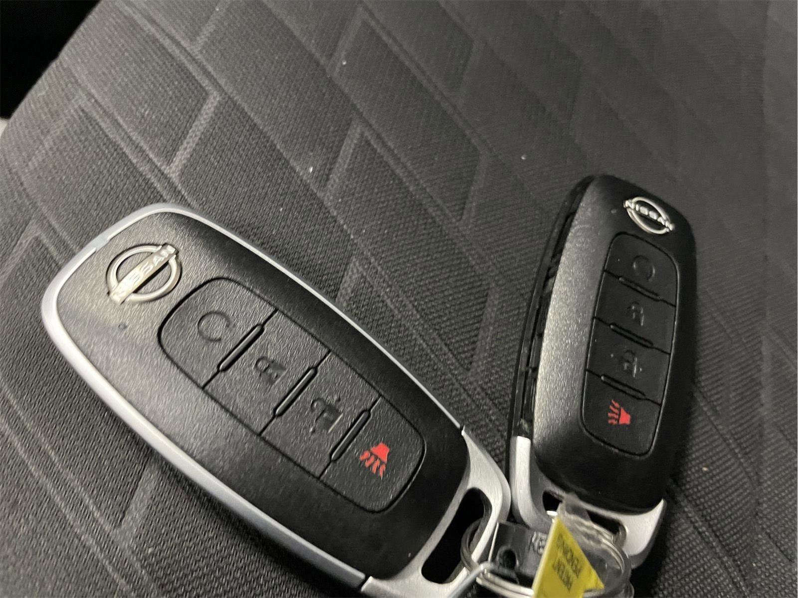 Used 2023 Nissan Kicks SV FWD image 31