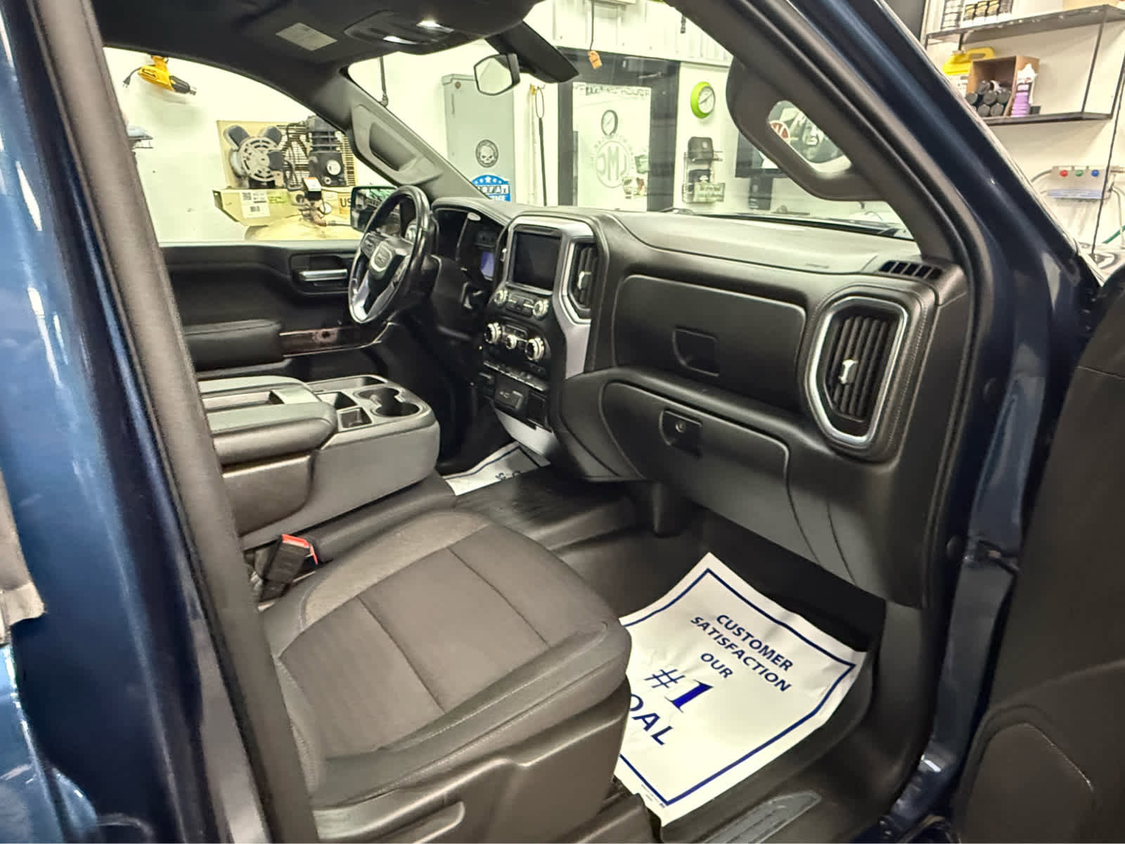 Used 2019 GMC Sierra 1500 SLE AWD/4WD image 14