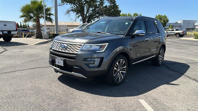 Used 2017 Ford Explorer Platinum AWD/4WD image 7